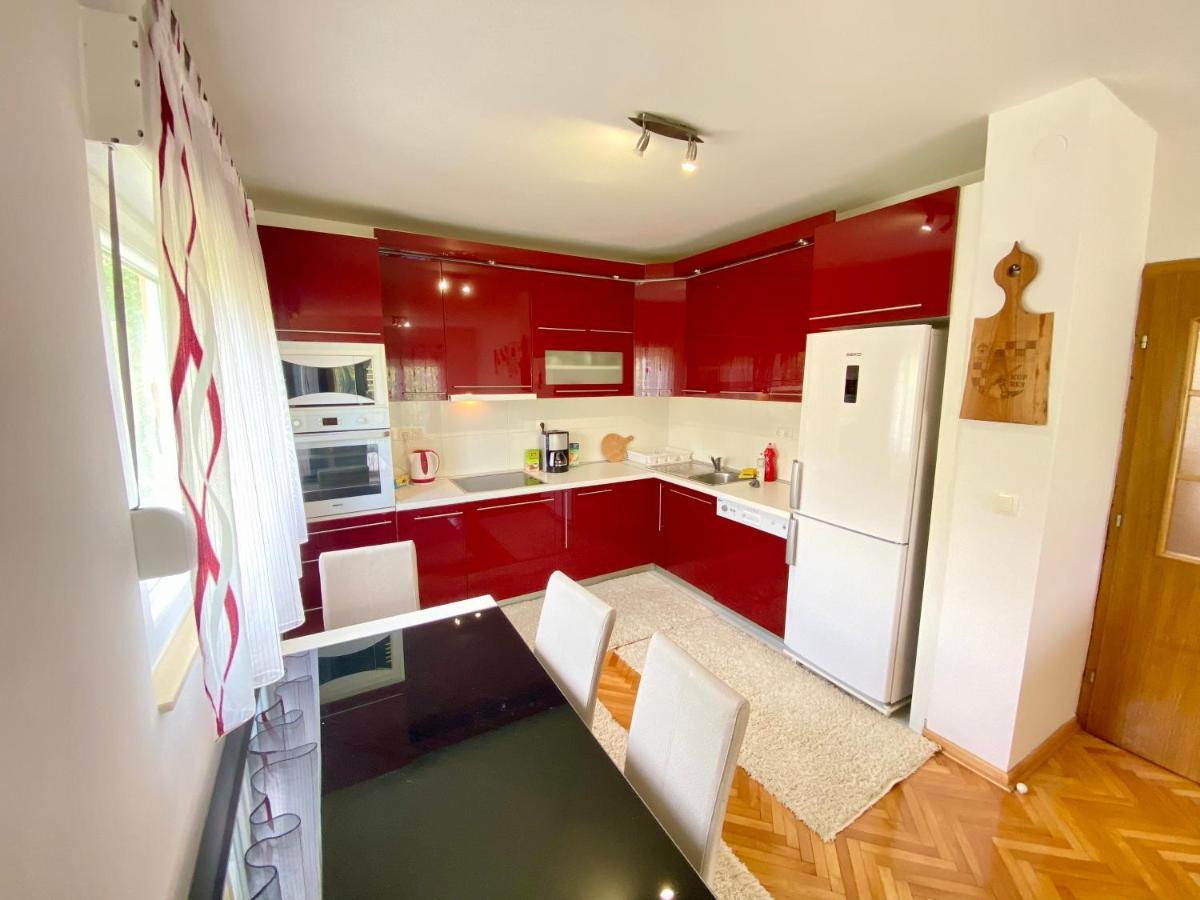 מוסטר Guest House Ivano מראה חיצוני תמונה